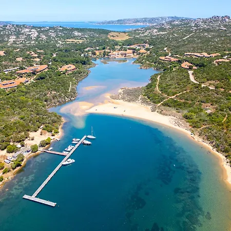 Lejlighedshotel With Swimming Pool In Costa Serena Just 700 Mt From The Sea