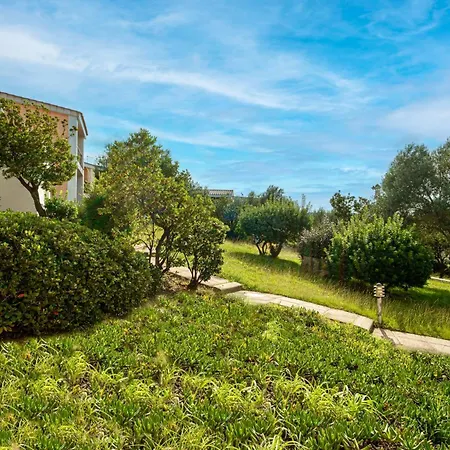 Lejlighedshotel With Swimming Pool In Costa Serena Just 700 Mt From The Sea Porto Rafael
