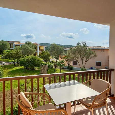 Lejlighedshotel With Swimming Pool In Costa Serena Just 700 Mt From The Sea